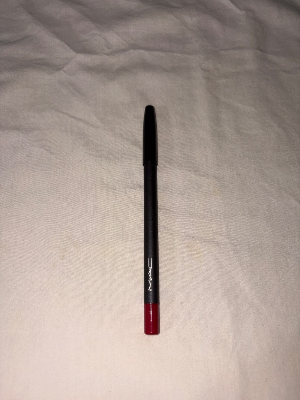 MAC Cosmetics Pro Longwear Lip Pencil (Trust in Red)